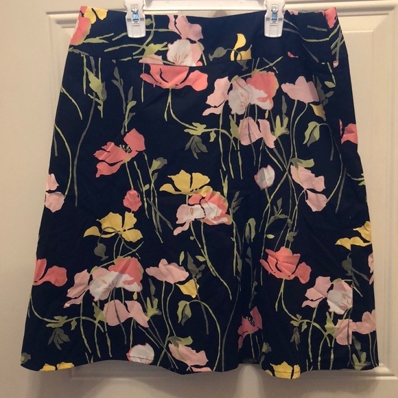 Rafaella skirt with flowers - Picture 2 of 5
